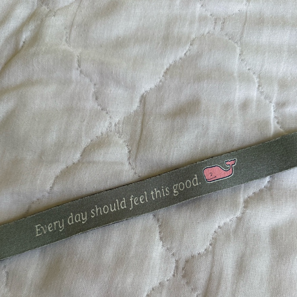 Vineyard Vines Gray Croakies